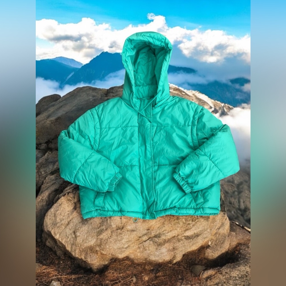 ARIZONA GREEN PUFFER JACKET (Boy size). NWT
